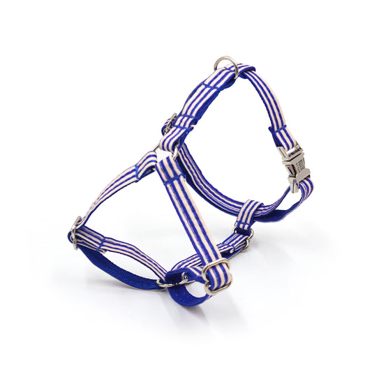 Harnais pour chat rayé bleu et blanc en coton, avec boucles et anneaux métalliques, adaptable et personnalisé.