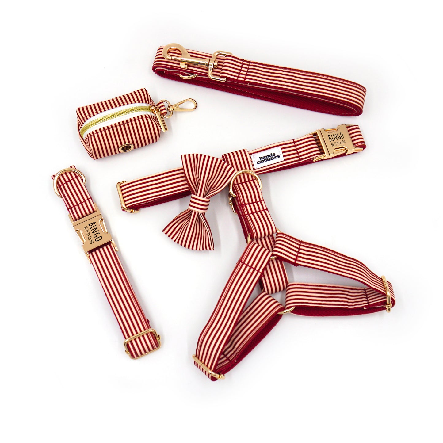 Kit Complet Chien personnalisé coton rayé Bordeaux avec collier, harnais et accessoire garni, orné de noeud.